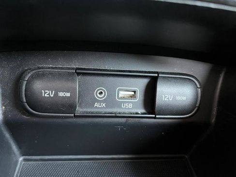 Used 2017 Kia Sorento SX image 38