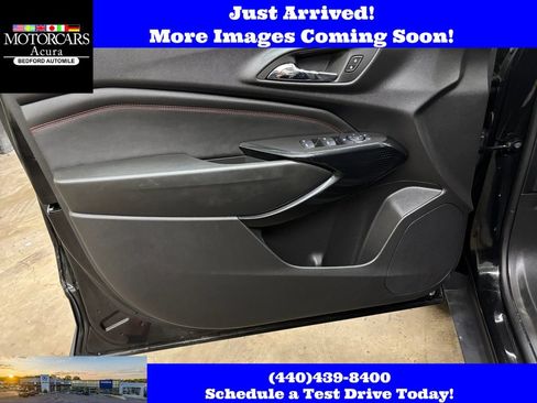 Used 2025 Chevrolet Trax RS FWD image 11
