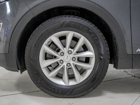 Used 2017 Kia Sorento AWD image 16