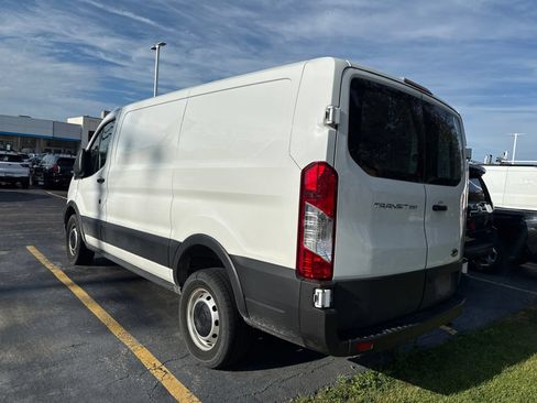 Used 2020 Ford Transit 250 Low Roof RWD image 11