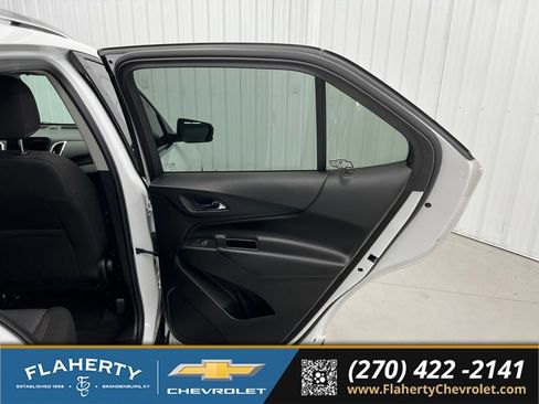 Used 2019 Chevrolet Equinox LT w/ Sun & Navigation Package FWD image 12