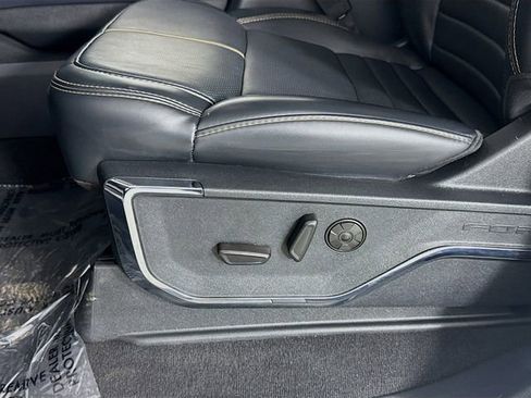 Used 2024 Ford F450 Platinum w/ FX4 Off-Road Package image 20