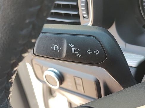 Used 2023 Ford Explorer XLT w/ Equipment Group 202A AWD/4WD image 22