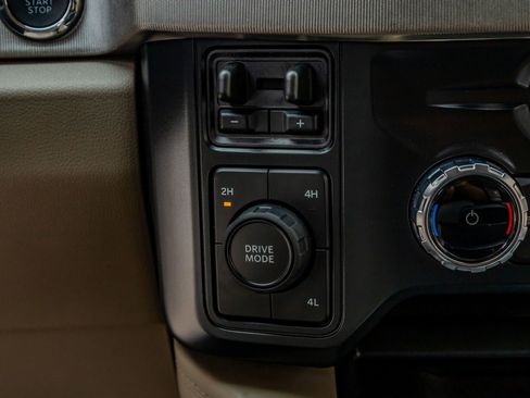 Used 2026 Ford F450 Platinum w/ Platinum Plus Package image 24