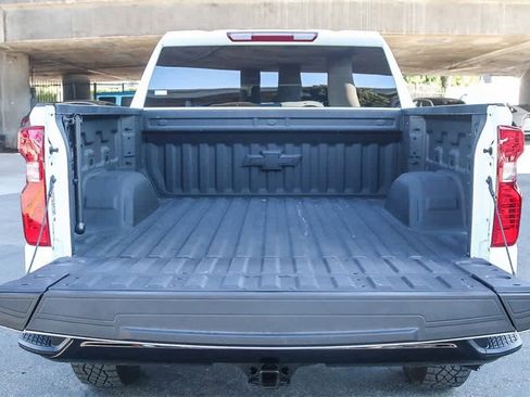 Used 2025 Chevrolet Silverado 1500 Custom Trail Boss w/ Dark Appearance Package image 26