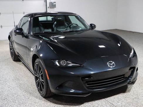 Used 2025 MAZDA MX-5 Miata RF Grand Touring image 5