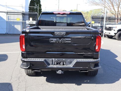 Used 2023 GMC Sierra 1500 AT4 w/ AT4 Premium Package image 9