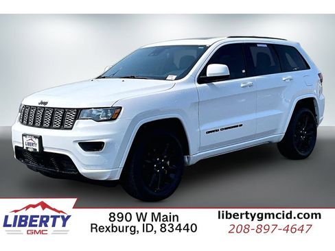 Used 2022 Jeep Grand Cherokee Laredo X AWD/4WD image 1
