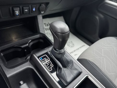 Used 2023 Toyota Tacoma TRD Sport image 6