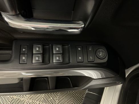 Used 2018 Chevrolet Silverado 1500 LT w/ All Star Edition image 17