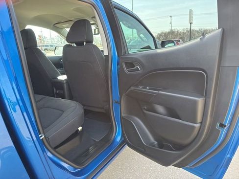 Used 2022 Chevrolet Colorado LT image 40