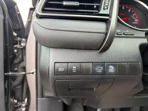 Used 2019 Toyota Camry XSE image 12