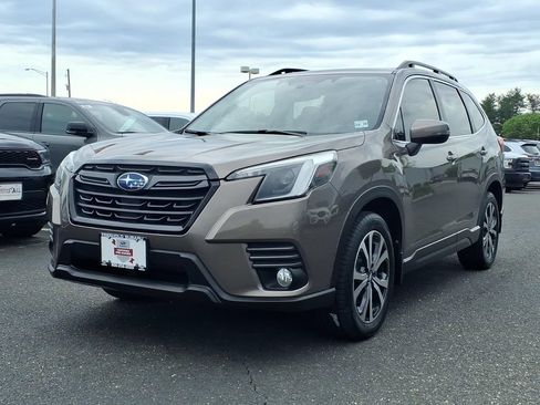Certified 2023 Subaru Forester Limited AWD/4WD image 3