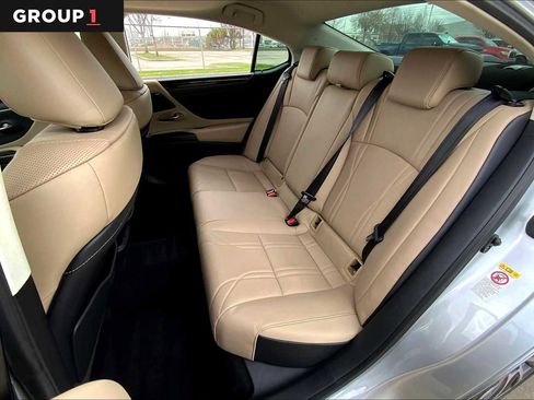 Used 2019 Lexus ES 350 w/ Luxury Package image 21