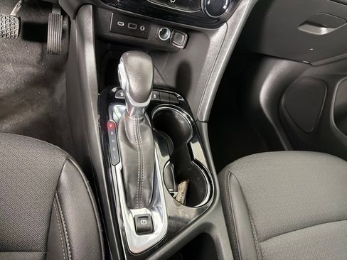 Used 2023 Buick Encore GX Preferred FWD image 18