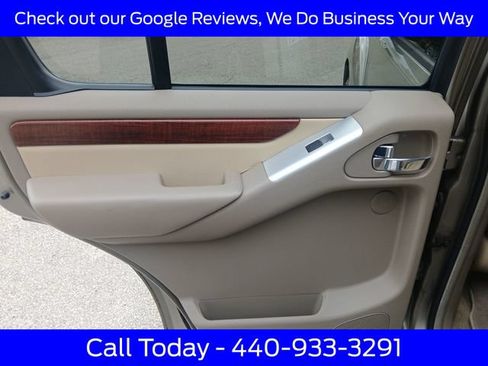 Used 2009 Nissan Pathfinder LE RWD image 30