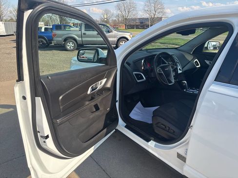 Used 2014 GMC Terrain SLE FWD image 11