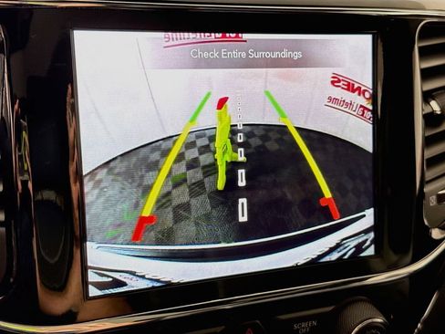 Used 2021 Jeep Grand Cherokee Limited AWD/4WD image 7