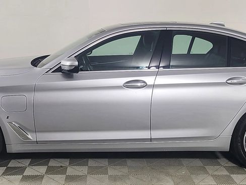 Used 2018 BMW 530e xDrive image 4