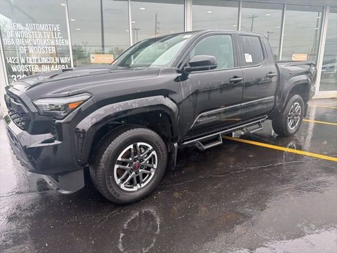 New 2026 Toyota Tacoma TRD Sport AWD/4WD image 2