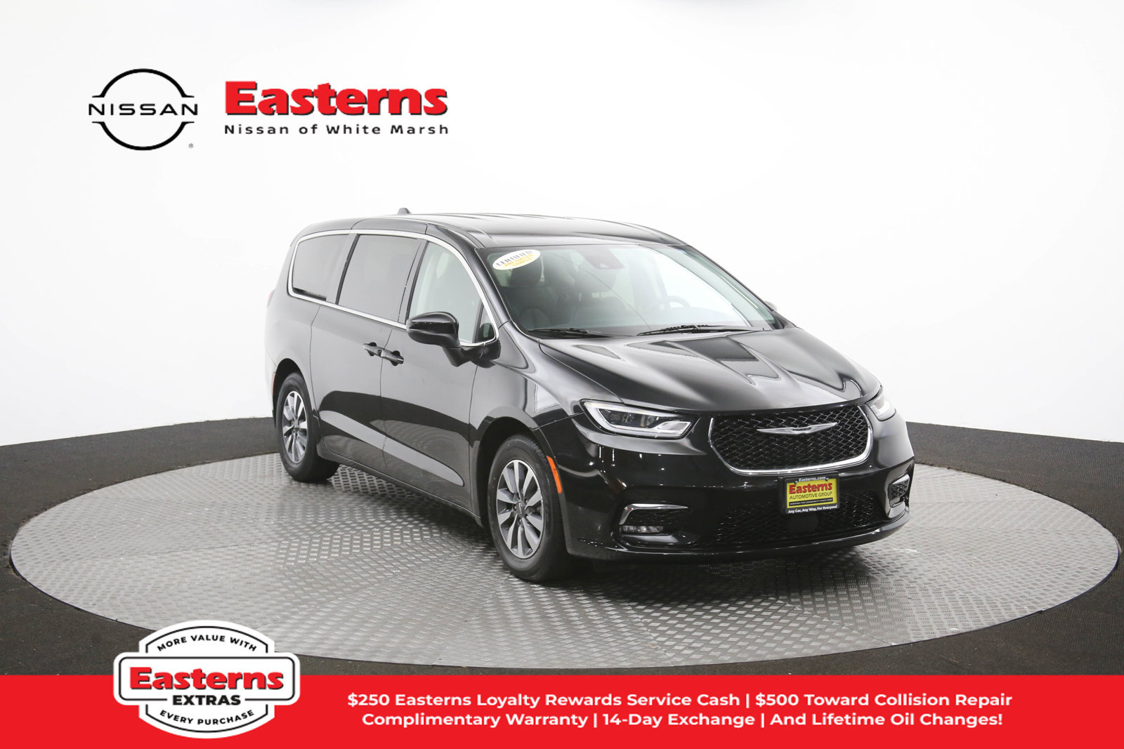 Used 2023 Chrysler Pacifica Touring-L FWD image 54