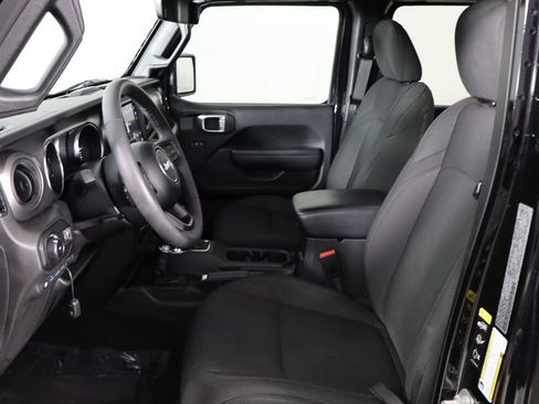 Used 2023 Jeep Wrangler Unlimited w/ Sun & Screen Package AWD/4WD image 14