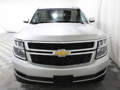 Used 2020 Chevrolet Suburban LT image 30