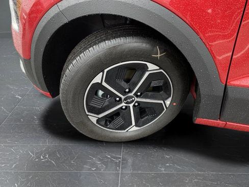 New 2026 Kia Niro EX image 18