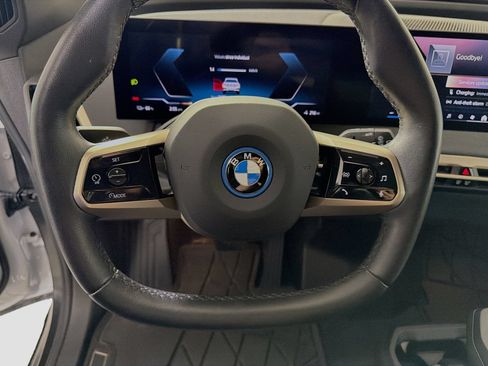 Used 2024 BMW iX xDrive50 w/ Premium Package AWD/4WD image 13