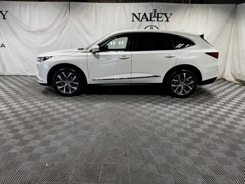 Certified 2023 Acura MDX FWD w/ Technology Package image 6