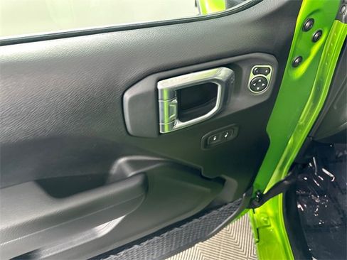 Certified 2025 Jeep Gladiator Sport image 20