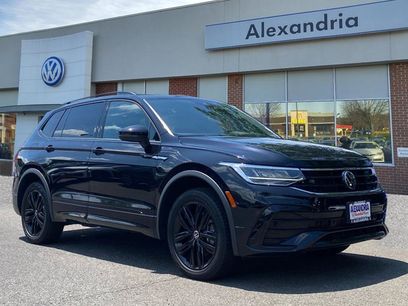 Certified 2022 Volkswagen Tiguan SE R-Line