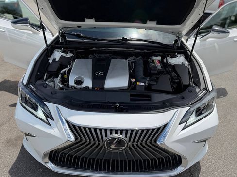 Used 2020 Lexus ES 350 w/ Premium Package FWD image 3