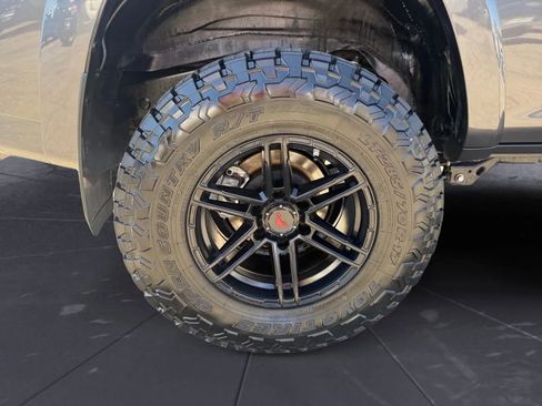 Used 2020 Toyota 4Runner SR5 image 36