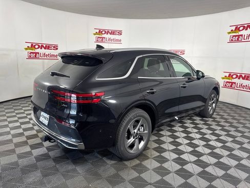 New 2026 Genesis GV70 2.5T Advanced w/ G1 Accessory Package AWD/4WD image 15