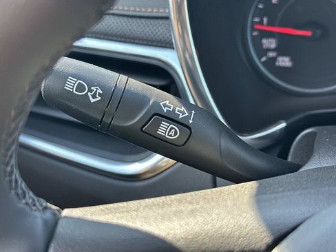 Certified 2024 Chevrolet Equinox Premier AWD/4WD image 25