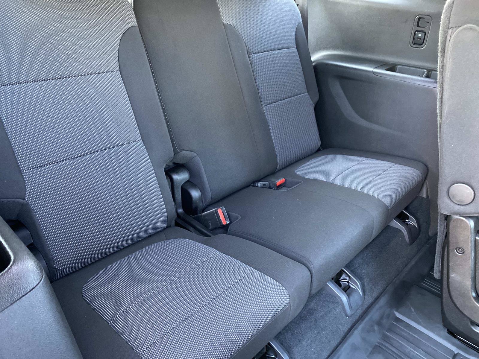 Used 2022 Chevrolet Traverse LT w/ LPO, Floor Liner Package AWD/4WD image 23