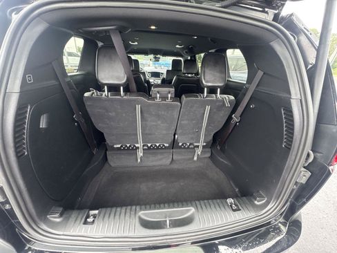 Used 2025 Chrysler Pacifica Select FWD image 12
