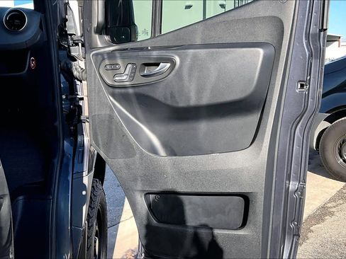 Used 2020 Mercedes-Benz Sprinter 2500 image 22