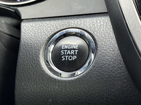 Used 2024 Toyota Camry SE image 19