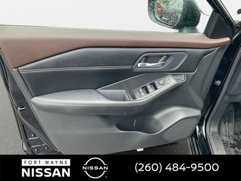 Certified 2023 Nissan Rogue SV w/ SV Premium B Package AWD/4WD image 32