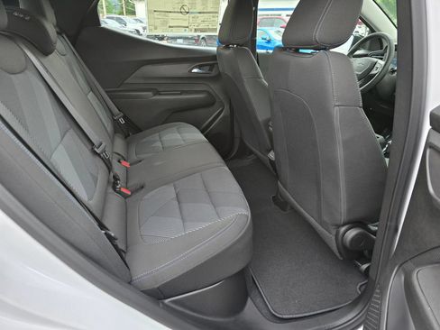 New 2027 Chevrolet Bolt LT w/ Comfort Package FWD image 15