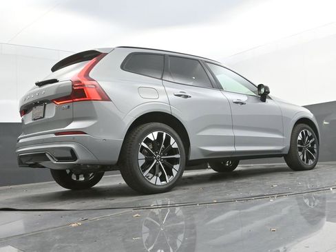 New 2026 Volvo XC60 B5 Plus w/ Protection Package Premier image 37