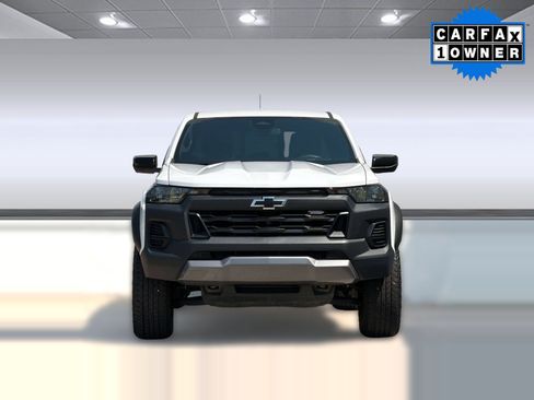 Used 2024 Chevrolet Colorado Trail Boss w/ Technology Package AWD/4WD image 6