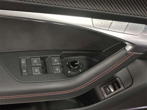 Used 2023 Audi RS 6 4.2 w/ Carbon Optic Package image 12