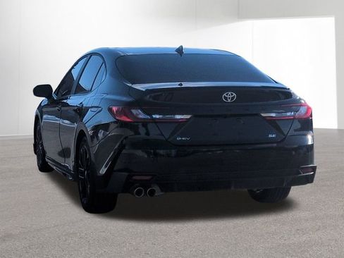 Certified 2025 Toyota Camry SE image 8