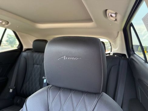 Used 2023 Buick Envision Avenir FWD image 28