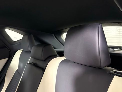 Used 2024 Lexus NX 250 FWD w/ Towing Package (2000 Lbs) image 26