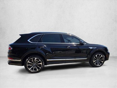 Used 2024 Bentley Bentayga AWD/4WD image 5