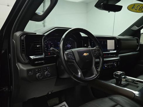 Used 2024 Chevrolet Silverado 1500 High Country w/ Technology Package image 25